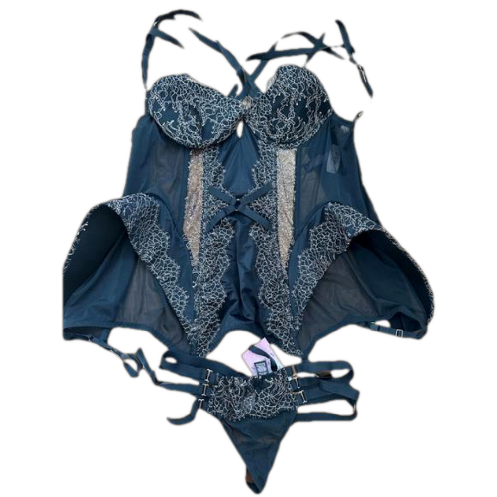 RARE Victoria’s Secret Fashion London Corset and Panties Set |34c, Small